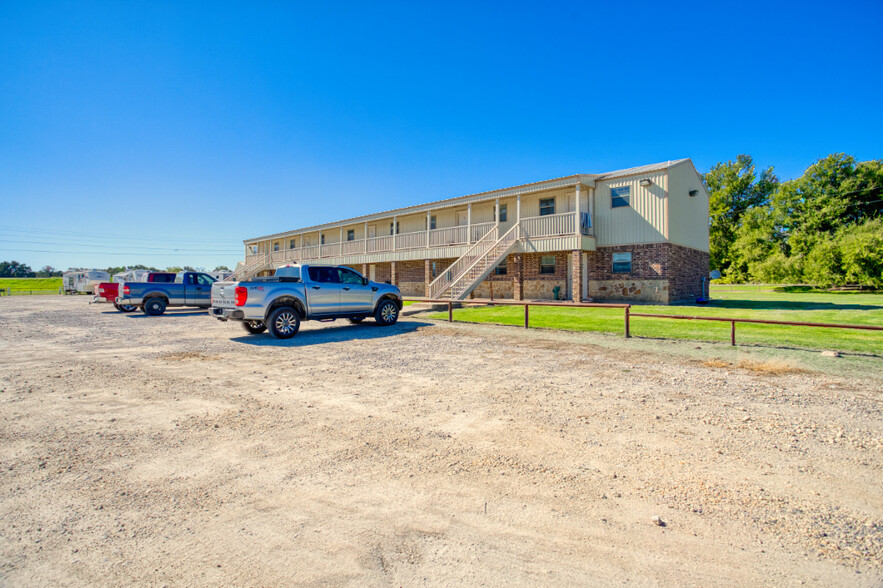 8441 County Road 176, Stephenville, TX for sale - Primary Photo - Image 1 of 9