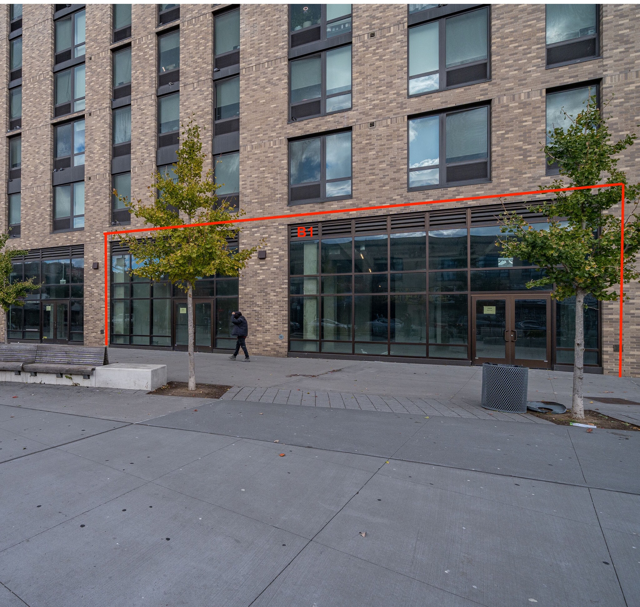 1725 Village Ln, Far Rockaway, NY to rent Interior Photo- Image 1 of 3