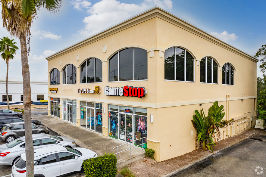 5004 E Fowler Ave, Tampa, FL for rent - Building Photo - Image 2 of 5