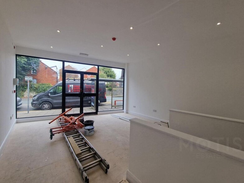 51-53 Cheriton High St, Folkestone to rent - Building Photo - Image 2 of 10