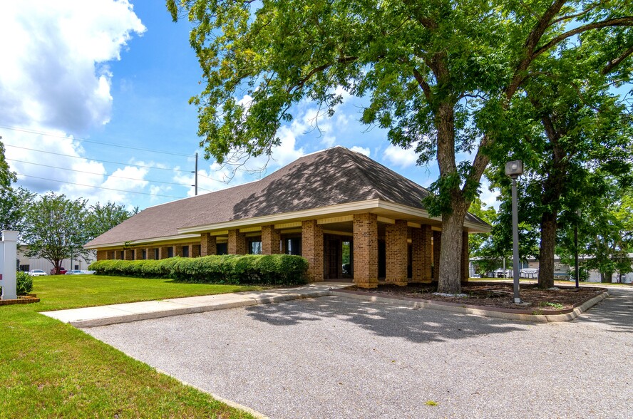 714 Murray Rd, Dothan, AL for rent - Building Photo - Image 1 of 11