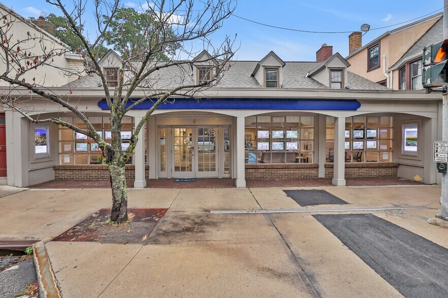 6 Cedar St, Dobbs Ferry 10522 UK