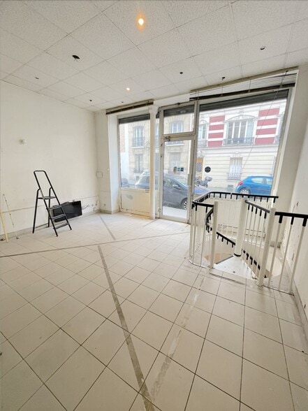 Retail in Paris for sale - Building Photo - Image 2 of 8