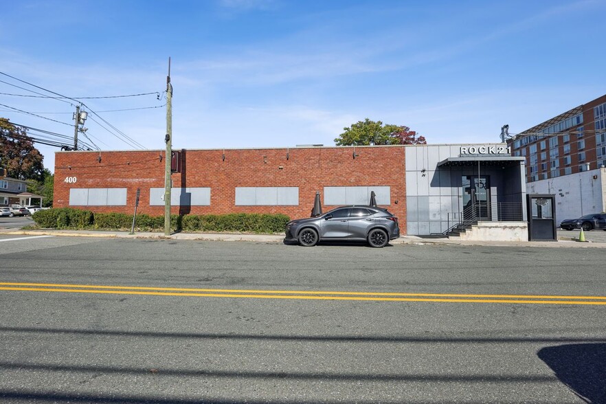 400 Bergen Blvd, Palisades Park, NJ for rent - Building Photo - Image 2 of 44