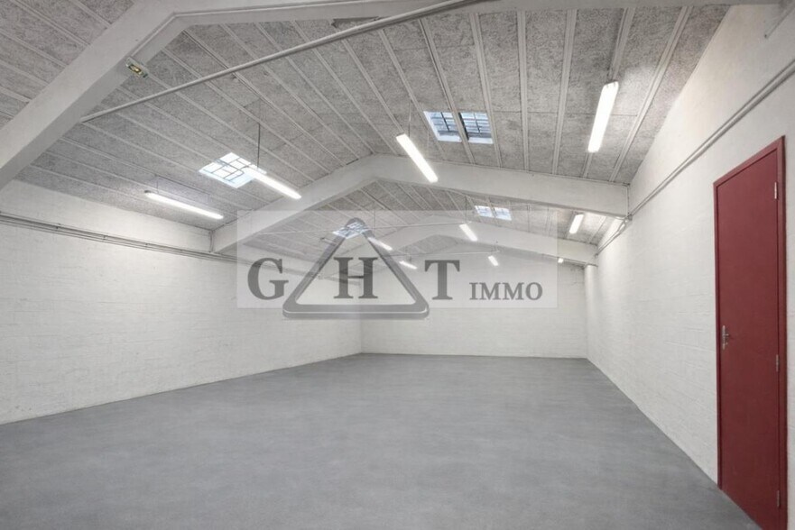 Industrial in Saint-Maur-des-Fossés to rent - Interior Photo - Image 3 of 6