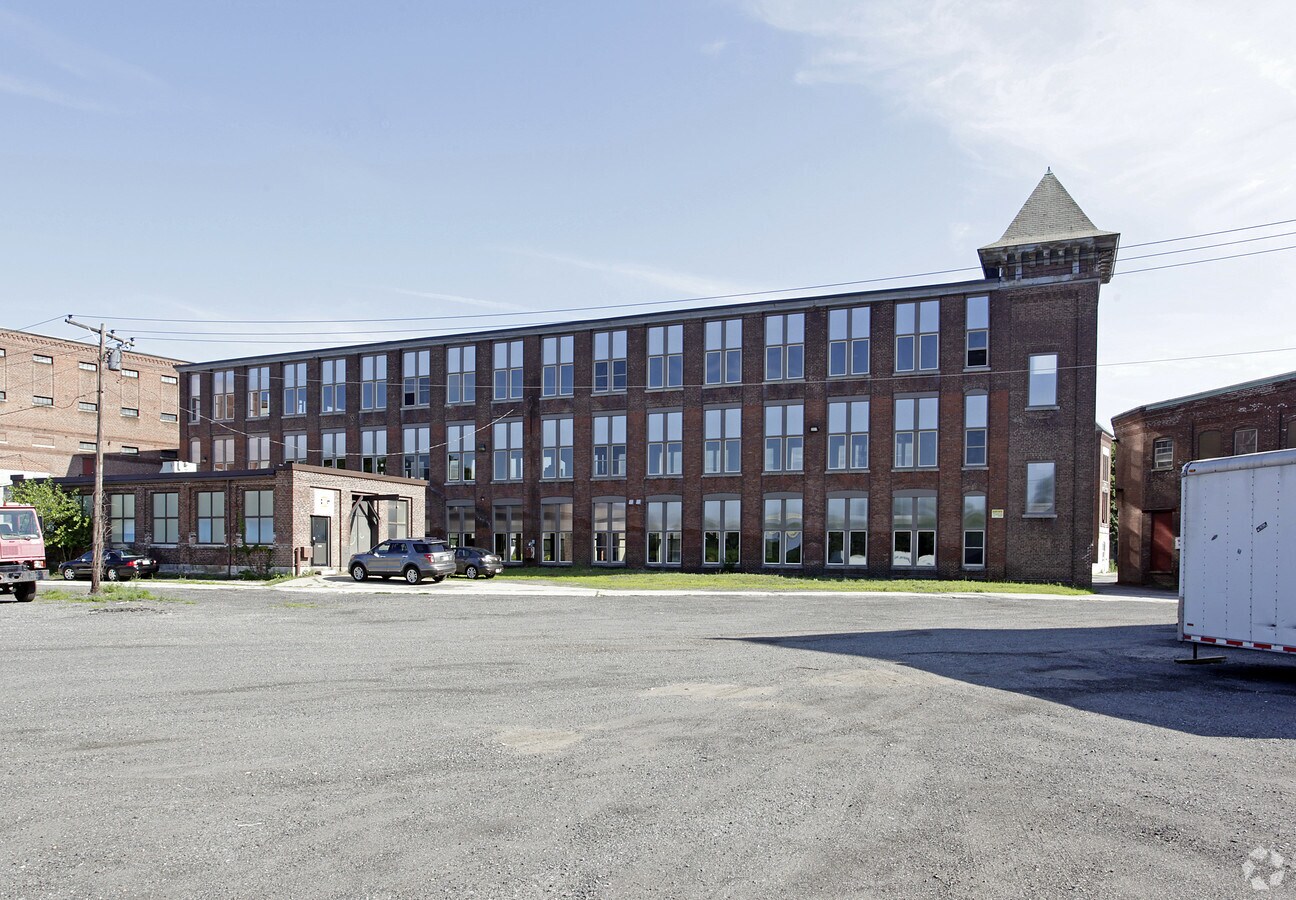 5 Brussels St, Worcester 01610 UK