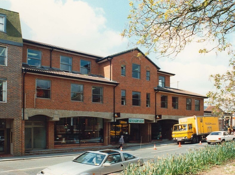 11-15 North St, Leatherhead for sale - Primary Photo - Image 1 of 1
