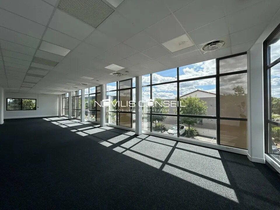 Office in Colomiers to rent Interior Photo- Image 1 of 7