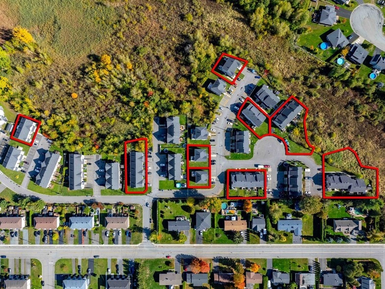 Lemieux Portfolio portfolio of 9 properties for sale on LoopNet.co.uk - Building Photo - Image 2 of 37