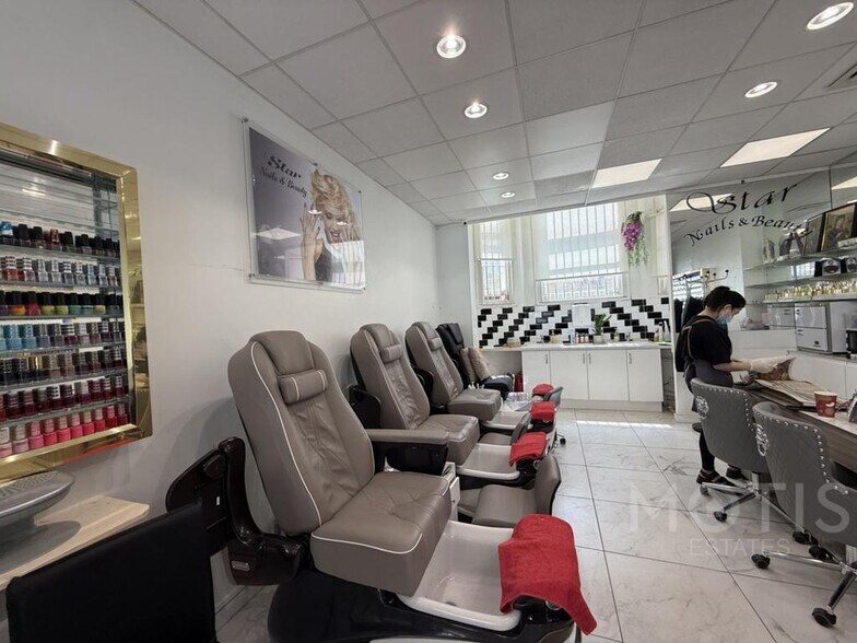 75 Sandgate Rd, Folkestone for sale - Building Photo - Image 2 of 9