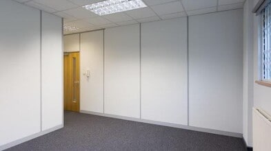 Calvin St, Bolton to rent Interior Photo- Image 2 of 3