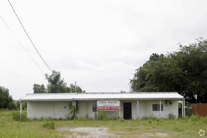 7304 I-10 E, Baytown, TX for sale - Primary Photo - Image 1 of 1