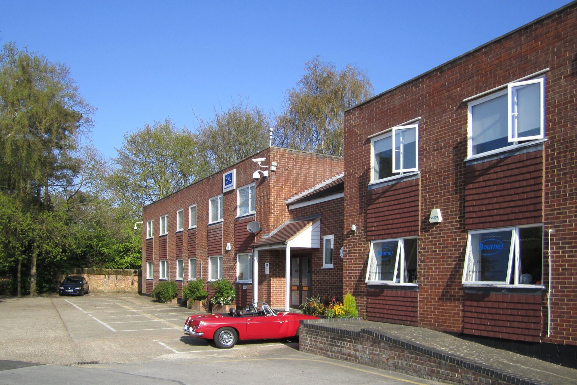 Lower Guildford Rd, Woking for sale Primary Photo- Image 1 of 1