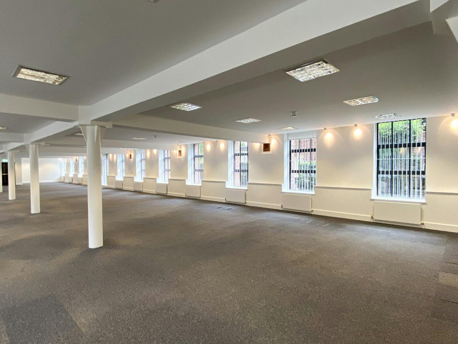 2-4 Castle St, Manchester to rent Building Photo- Image 1 of 40