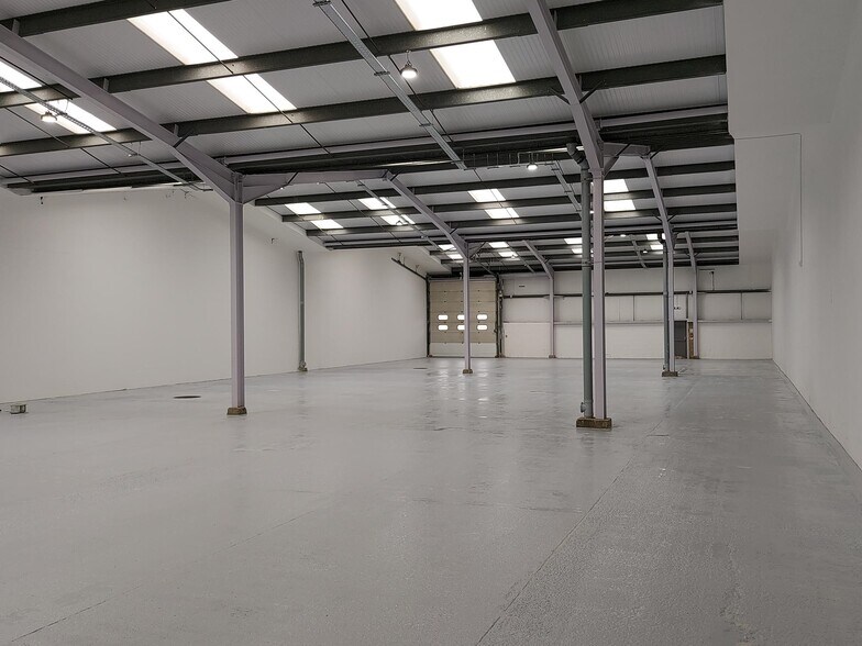 Longfield Rd, Tunbridge Wells for sale - Interior Photo - Image 1 of 1