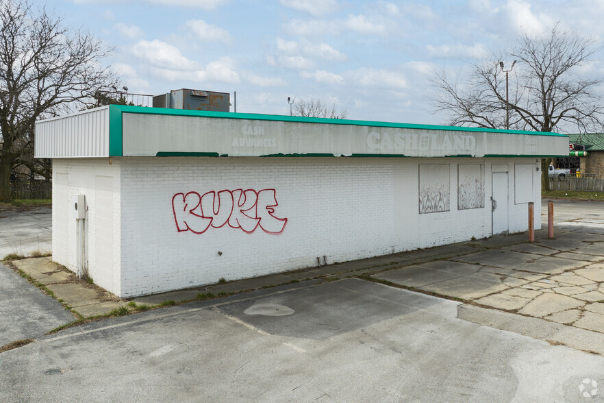 246 E Alexis Rd, Toledo, OH for sale - Primary Photo - Image 1 of 6