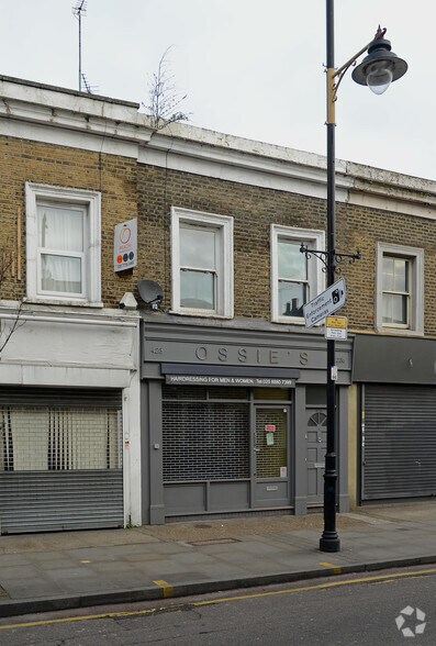 423 Roman Rd, London for sale - Primary Photo - Image 1 of 1