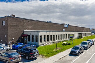 More details for 401-425 Blvd Montpellier, Montréal, QC - Industrial to Rent