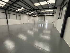 1 Mayflower Close, Eastleigh to rent Interior Photo- Image 1 of 4