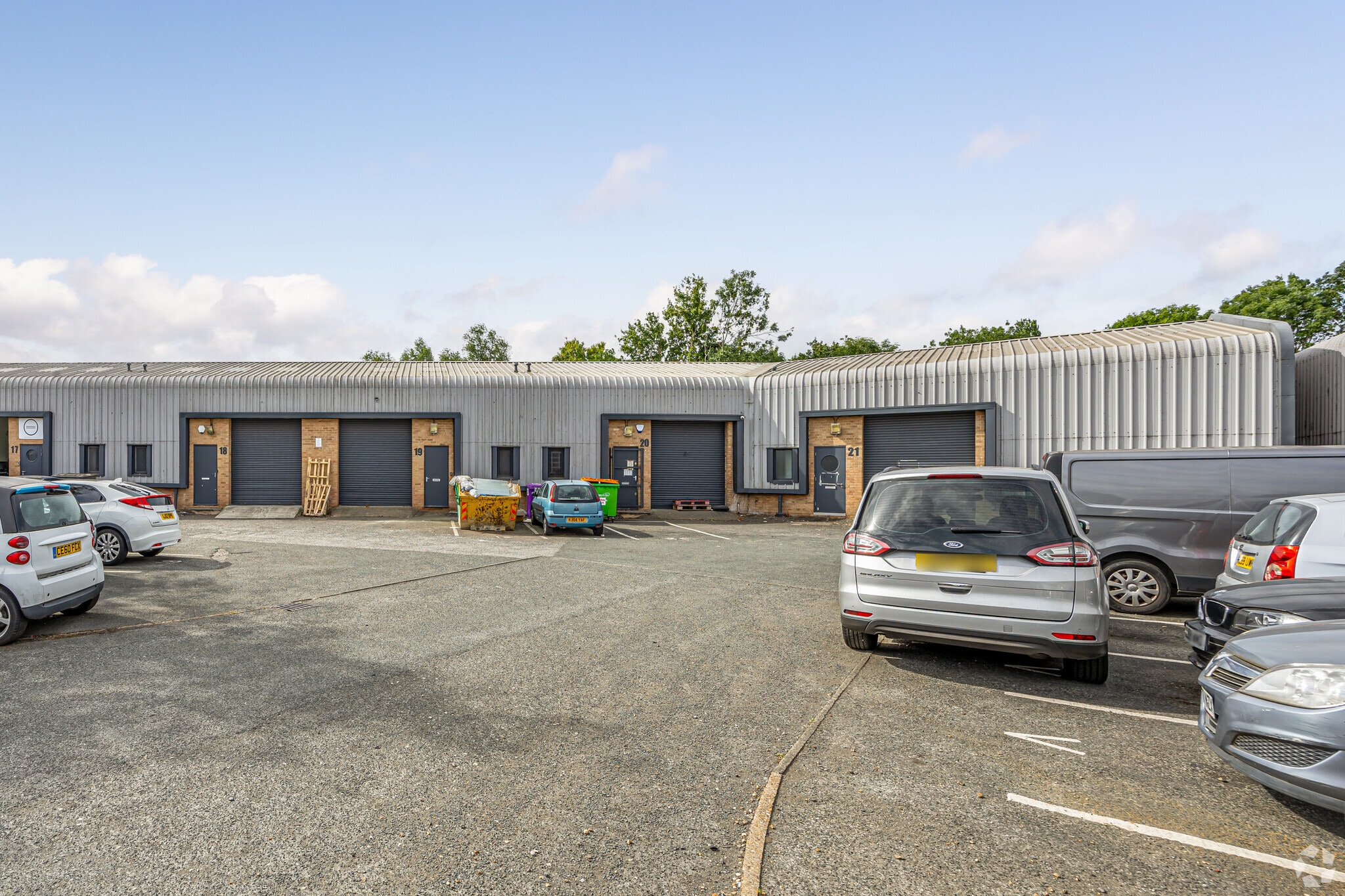 Kencot Way, Erith to rent Primary Photo- Image 1 of 13