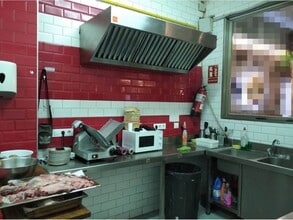 Retail in Barcelona, Barcelona to rent Interior Photo- Image 1 of 2