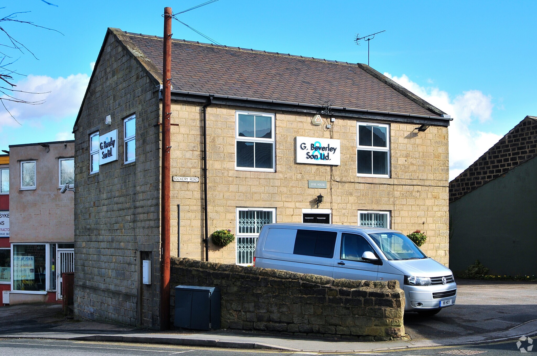 96 Long Row, Leeds for sale Primary Photo- Image 1 of 1