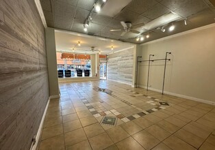 822 E New Haven Ave, Melbourne, FL for rent Interior Photo- Image 2 of 3