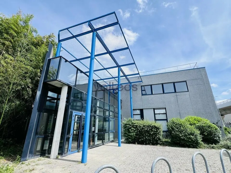 Office in Labège to rent Building Photo- Image 1 of 10