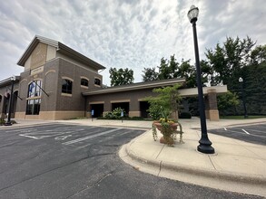 900 6th St, Howard Lake, MN for rent Building Photo- Image 1 of 4