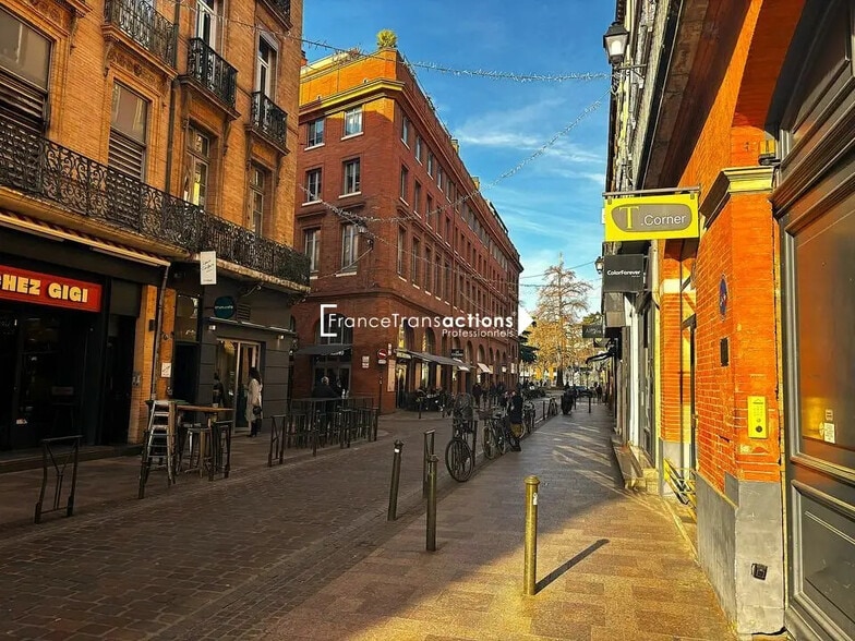 Retail in Toulouse to rent - Building Photo - Image 2 of 3