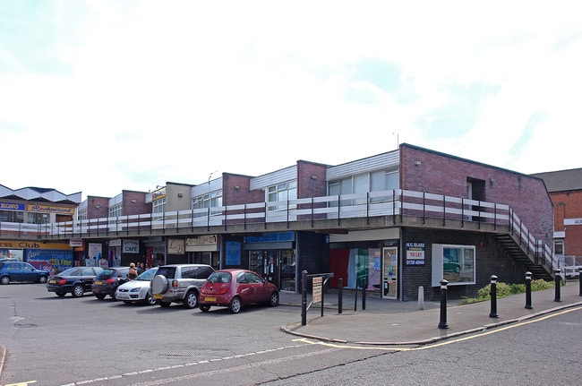 More details for 1-6 High St, Stanford Le Hope - Retail to Rent