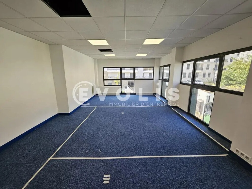 Location Bureaux 37 m² à 118 m² - Photo 1