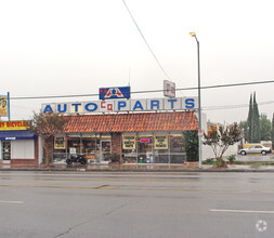 21114 Devonshire St, Chatsworth, CA for sale Primary Photo- Image 1 of 1