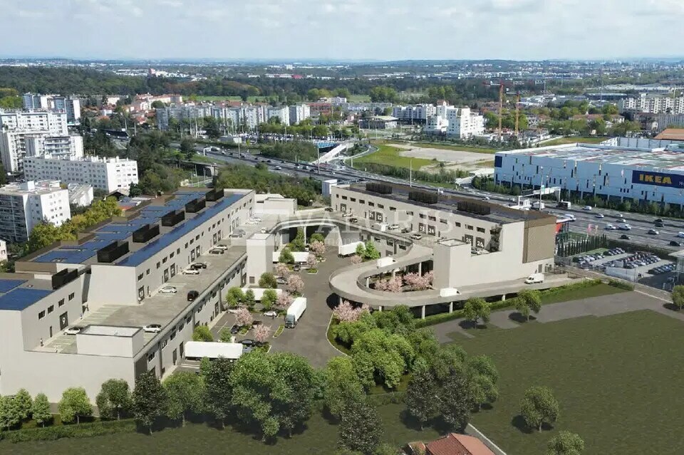 Light Industrial in Vénissieux to rent Building Photo- Image 1 of 5