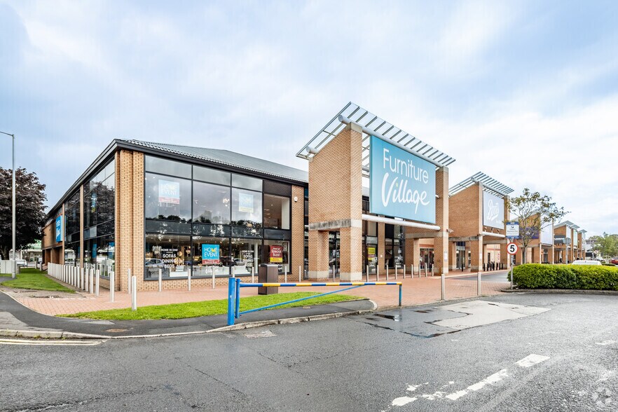 5 Capitol Way, Preston for sale - Primary Photo - Image 1 of 1