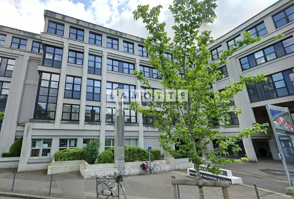 Office in Nantes to rent Building Photo- Image 1 of 6