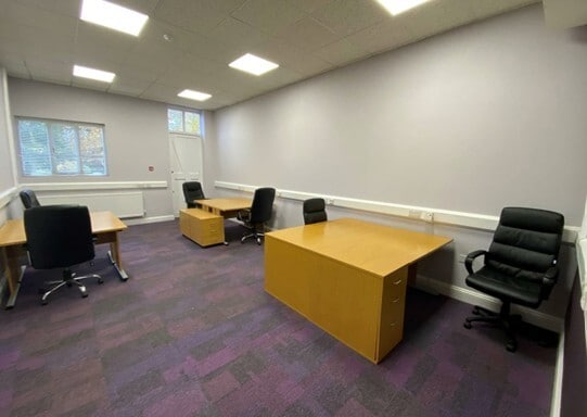 Horseshoe Hl, Waltham Abbey to rent Interior Photo- Image 1 of 1