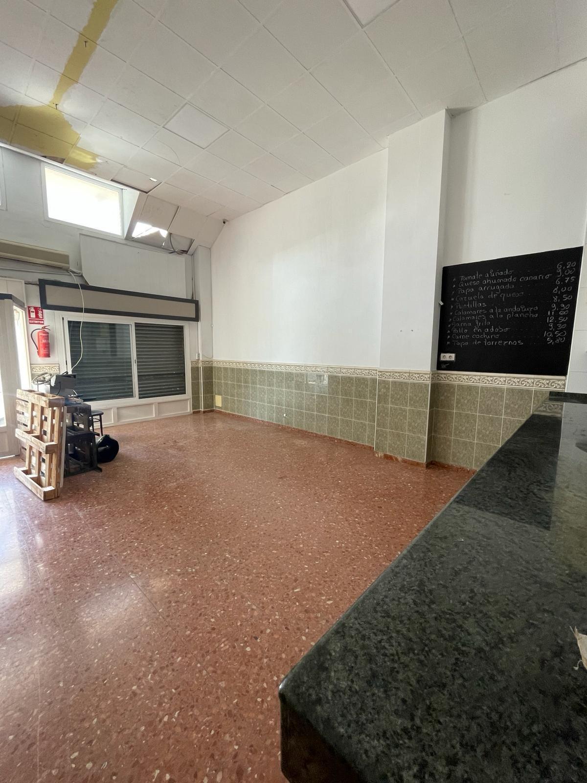 Retail in Novelda, Alicante for sale Interior Photo- Image 1 of 12