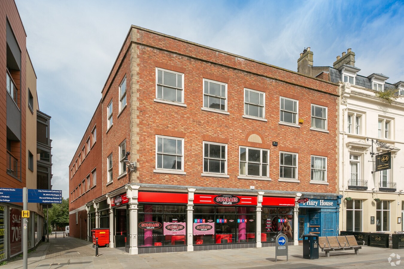 4650 Southgate St, Gloucester, GL1 2DR UK