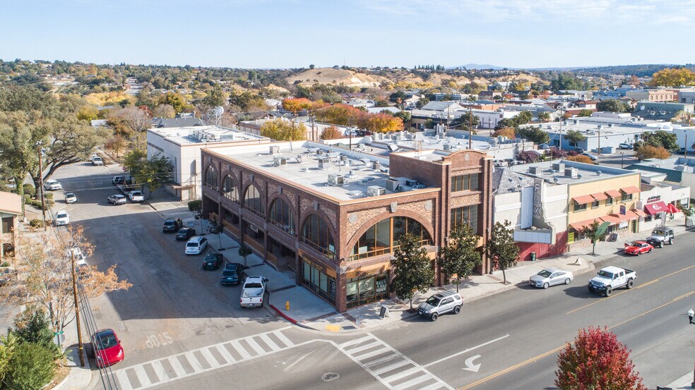 1446 Spring St, Paso Robles, CA for rent - Building Photo - Image 1 of 15