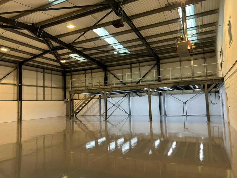 Evans Rd, Liverpool to rent - Building Photo - Image 3 of 6