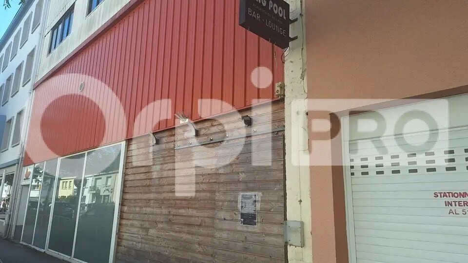 Retail in Saint-Nazaire for sale - Building Photo - Image 1 of 4