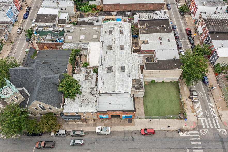 Kensington Redevelopment Opportunity portfolio of 6 properties for sale on LoopNet.co.uk - Building Photo - Image 1 of 17