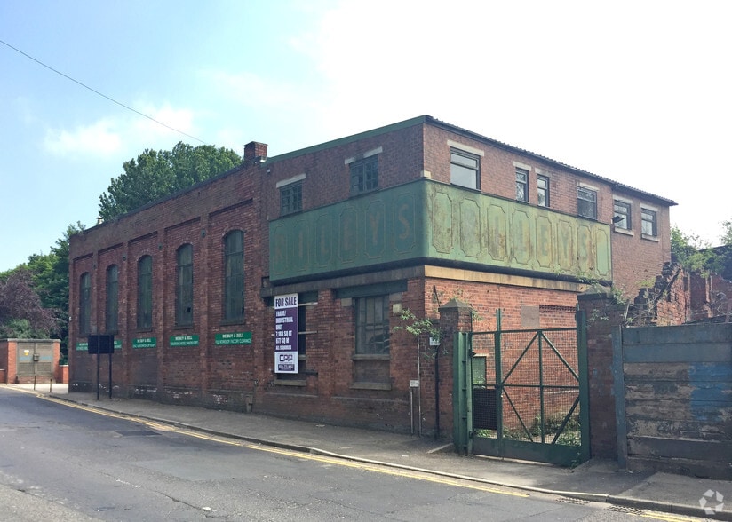 Meadowhall Rd, Sheffield to rent - Primary Photo - Image 1 of 2