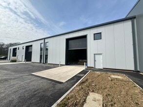 44 Ingrams Av, Bexhill On Sea to rent Building Photo- Image 2 of 5