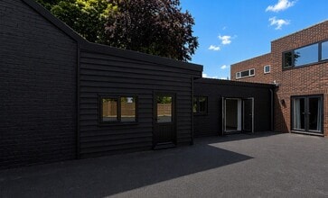 85-87 High St, Maldon to rent Building Photo- Image 1 of 3