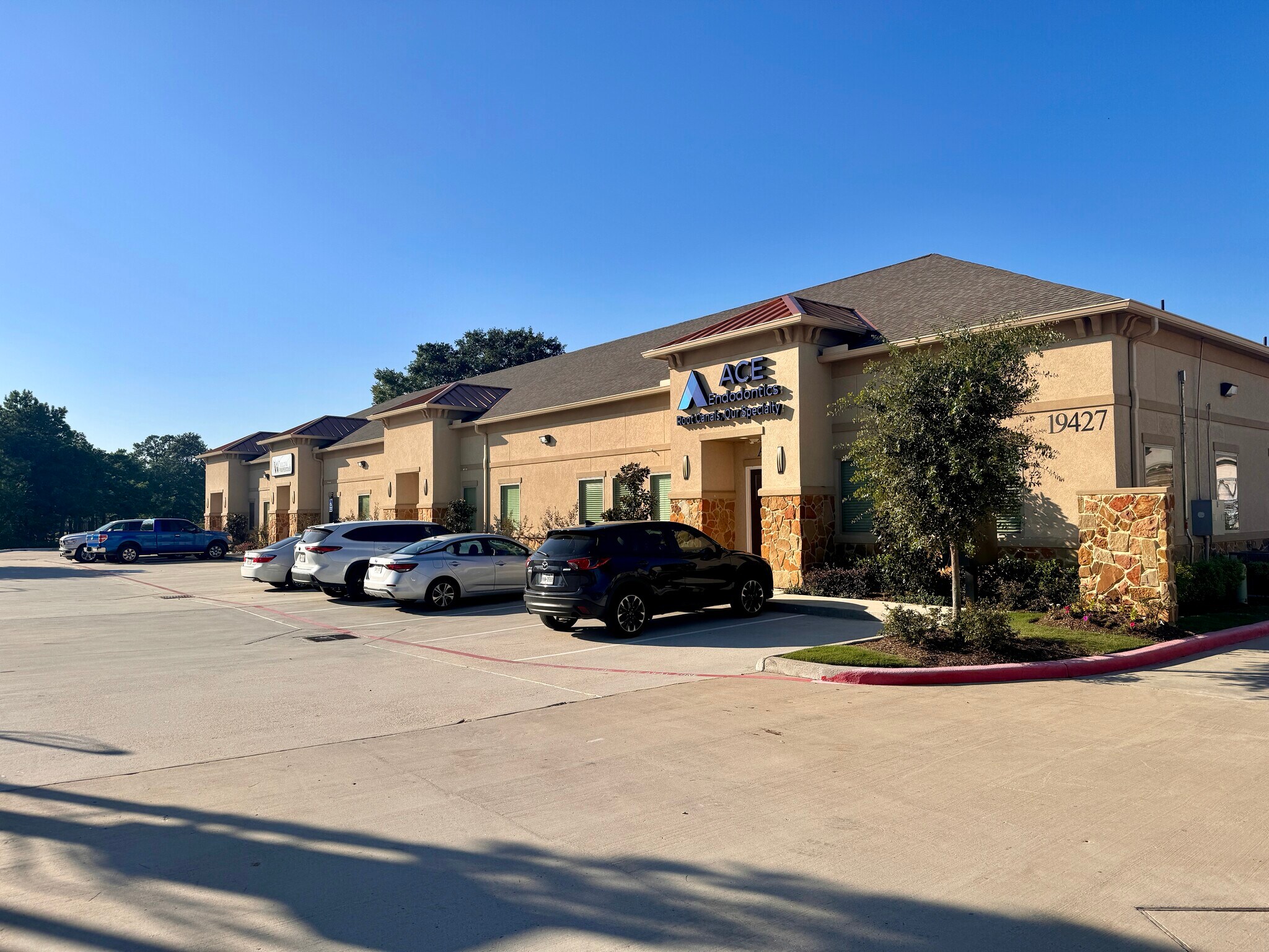 19427 Champion Forest Dr, Spring, TX for sale Primary Photo- Image 1 of 1