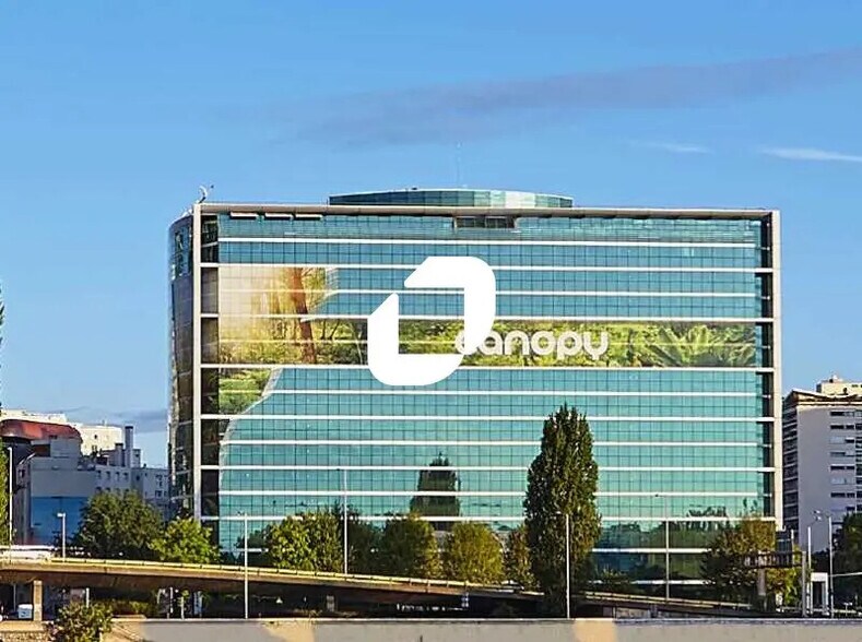 9 Quai Du Président Paul Doumer, Courbevoie to rent - Building Photo - Image 1 of 16