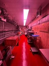 Retail in Madrid, Madrid to rent Interior Photo- Image 1 of 4