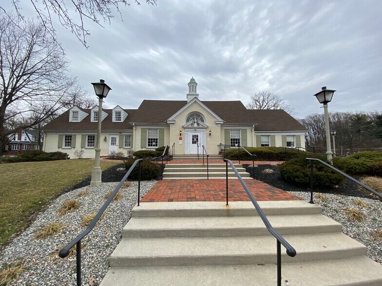 99 N Haddon Ave, Haddonfield, NJ for sale - Building Photo - Image 1 of 3